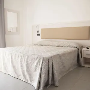Albachiara 3*, Rimini Italie